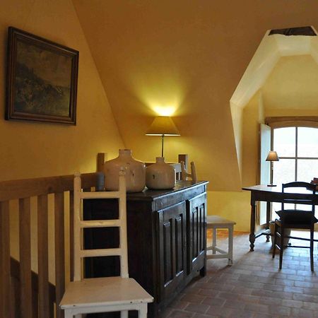 Chalais  ドメーヌ デュリ ドフュ Bed & Breakfast エクステリア 写真