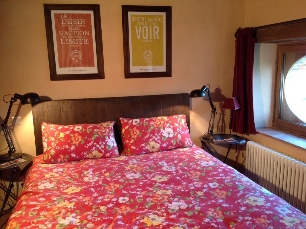 Chalais  ドメーヌ デュリ ドフュ Bed & Breakfast 部屋 写真